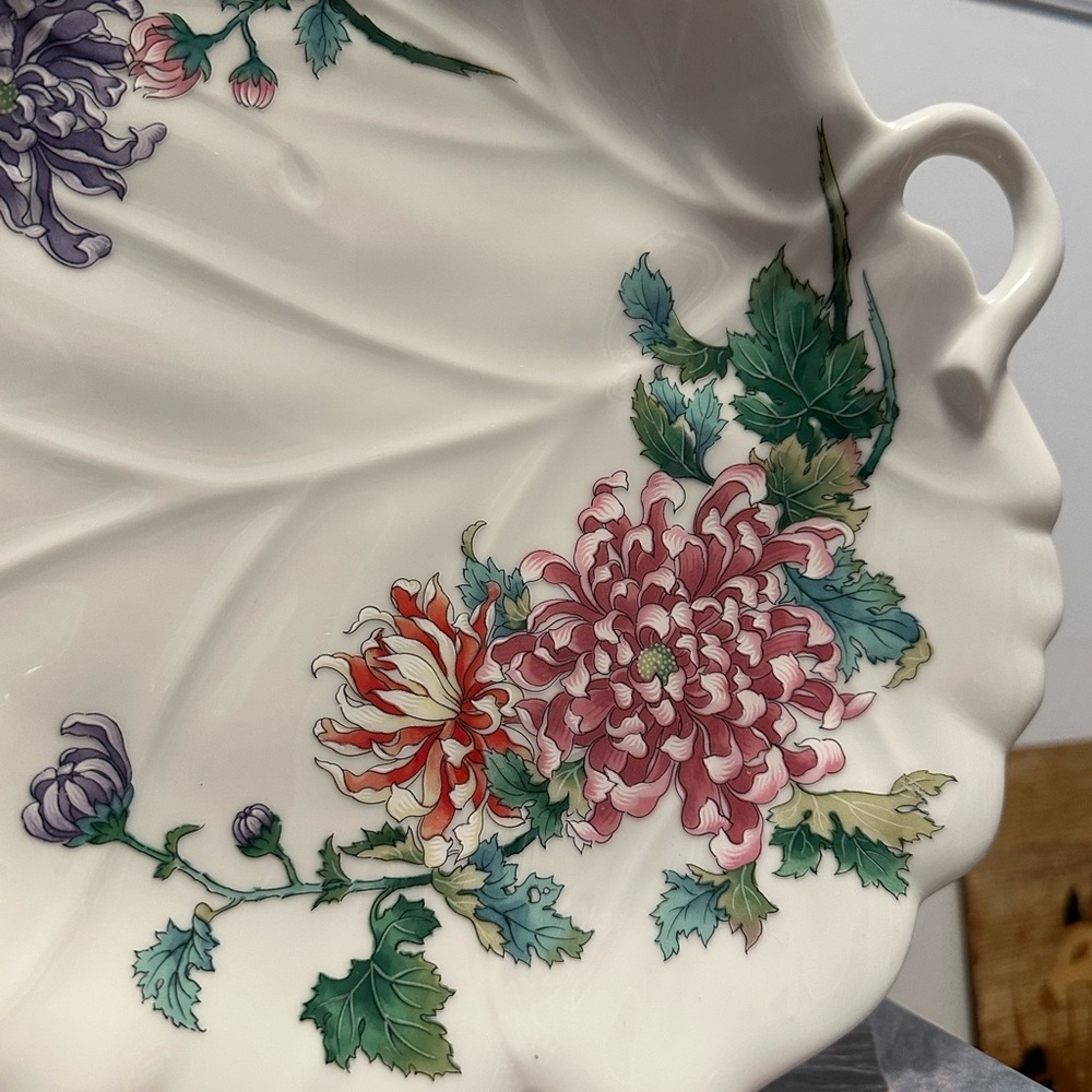 Vintage Toyo Chrysanthemum Floral Leaf-Shaped Decorative Plate - Made in Japan - Picture 2 of 5